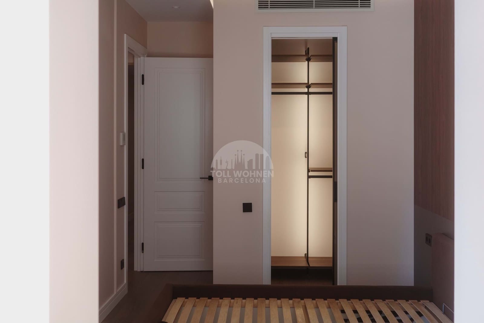 4 bedroom Apartment for sale in Barcelona city - € 1,435,000 (Ref: 9451036)