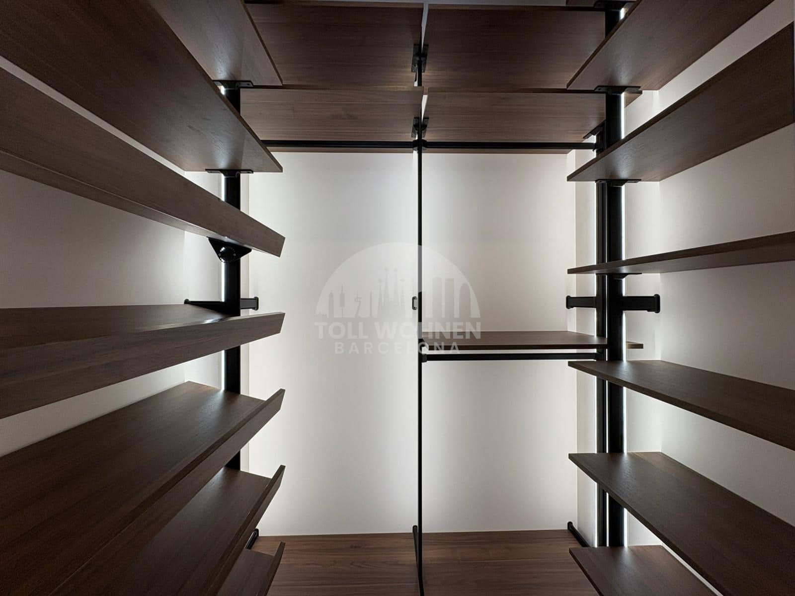 4 bedroom Apartment for sale in Barcelona city - € 1,435,000 (Ref: 9451036)