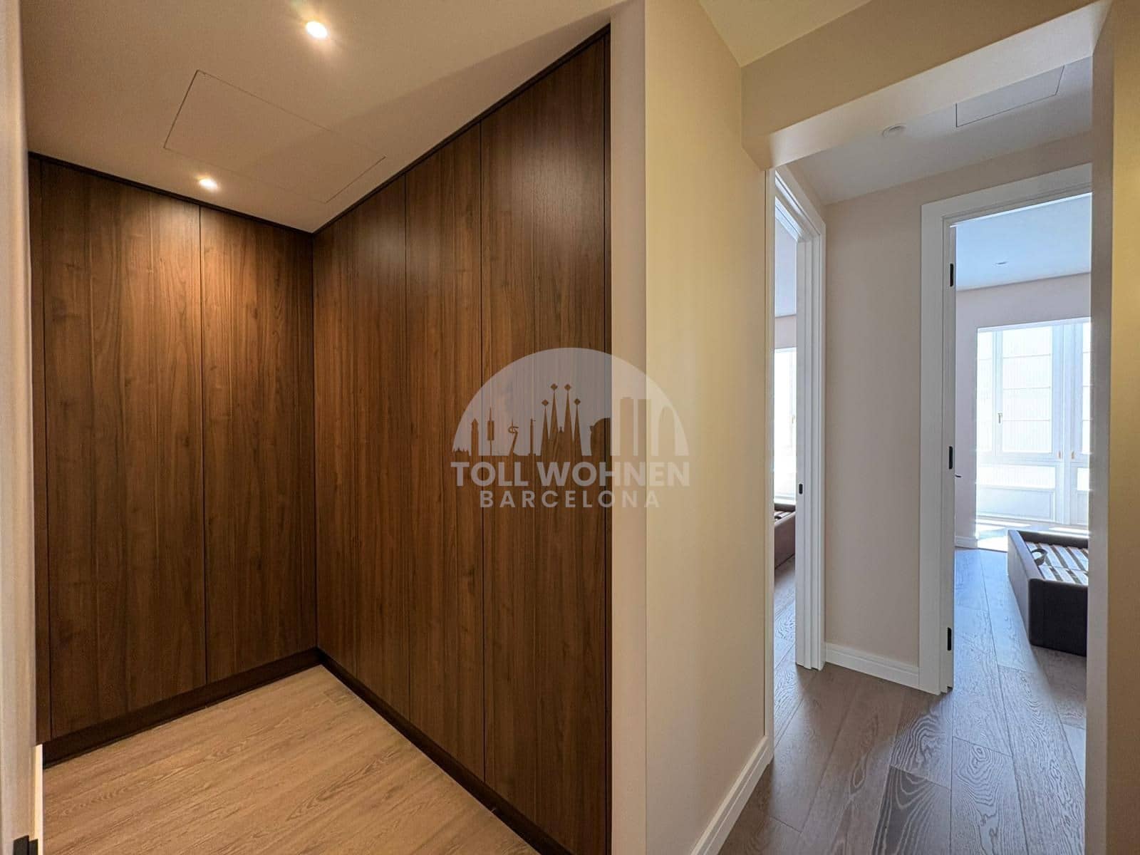 4 bedroom Apartment for sale in Barcelona city - € 1,435,000 (Ref: 9451036)