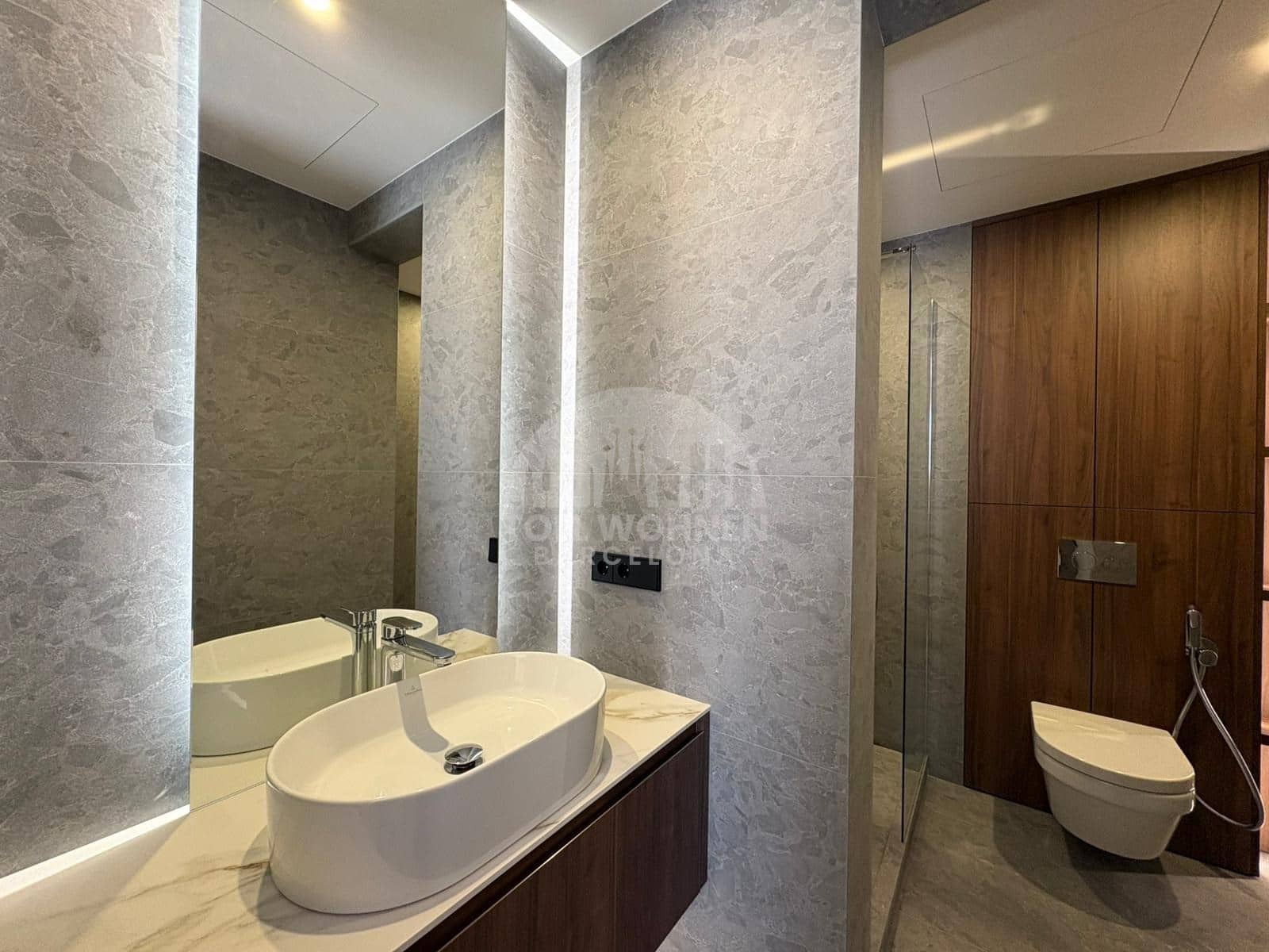 4 bedroom Apartment for sale in Barcelona city - € 1,435,000 (Ref: 9451036)