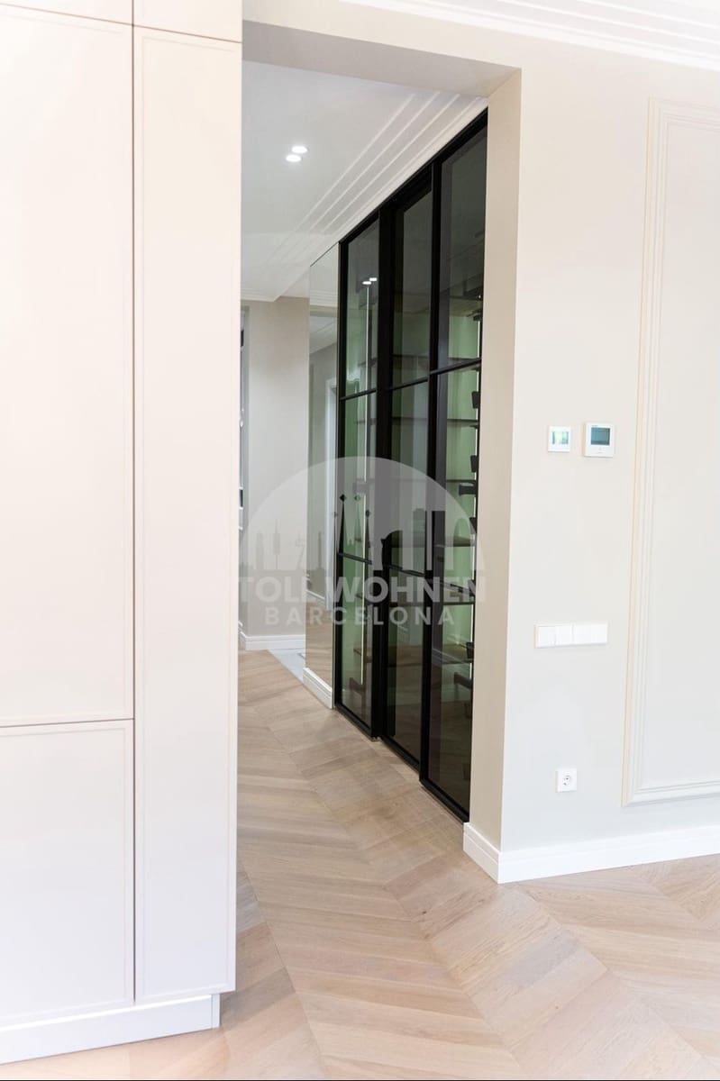 3 bedroom Apartment for sale in Barcelona city - € 1,225,000 (Ref: 9451037)