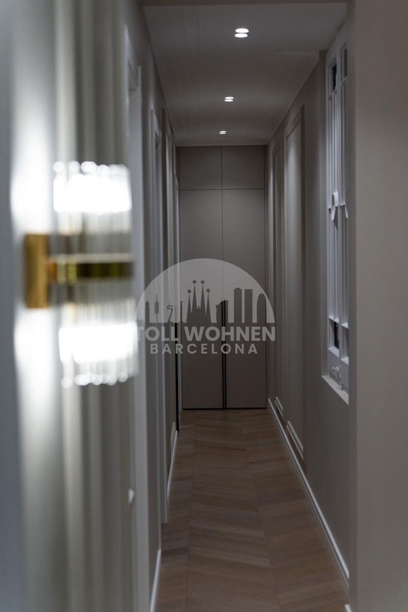 3 bedroom Apartment for sale in Barcelona city - € 1,225,000 (Ref: 9451037)