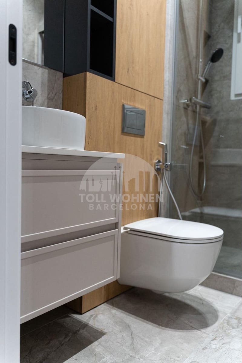 3 bedroom Apartment for sale in Barcelona city - € 1,225,000 (Ref: 9451037)