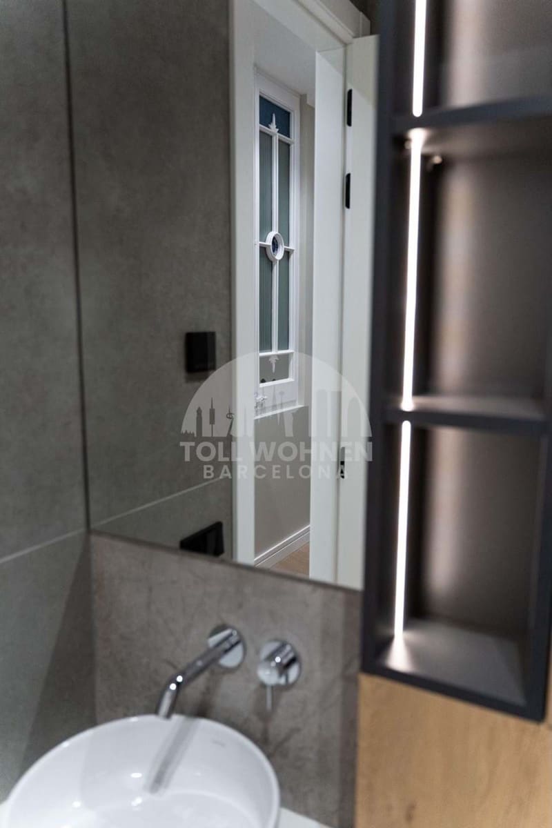 3 bedroom Apartment for sale in Barcelona city - € 1,225,000 (Ref: 9451037)