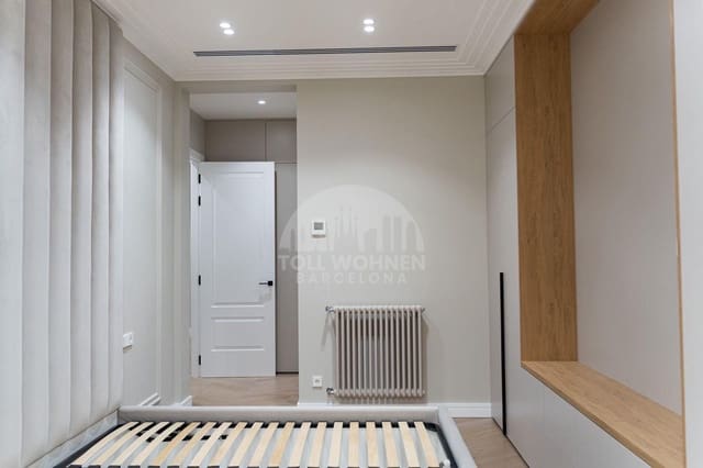 3 bedroom Apartment for sale in Barcelona city - € 1,225,000 (Ref: 9451037)