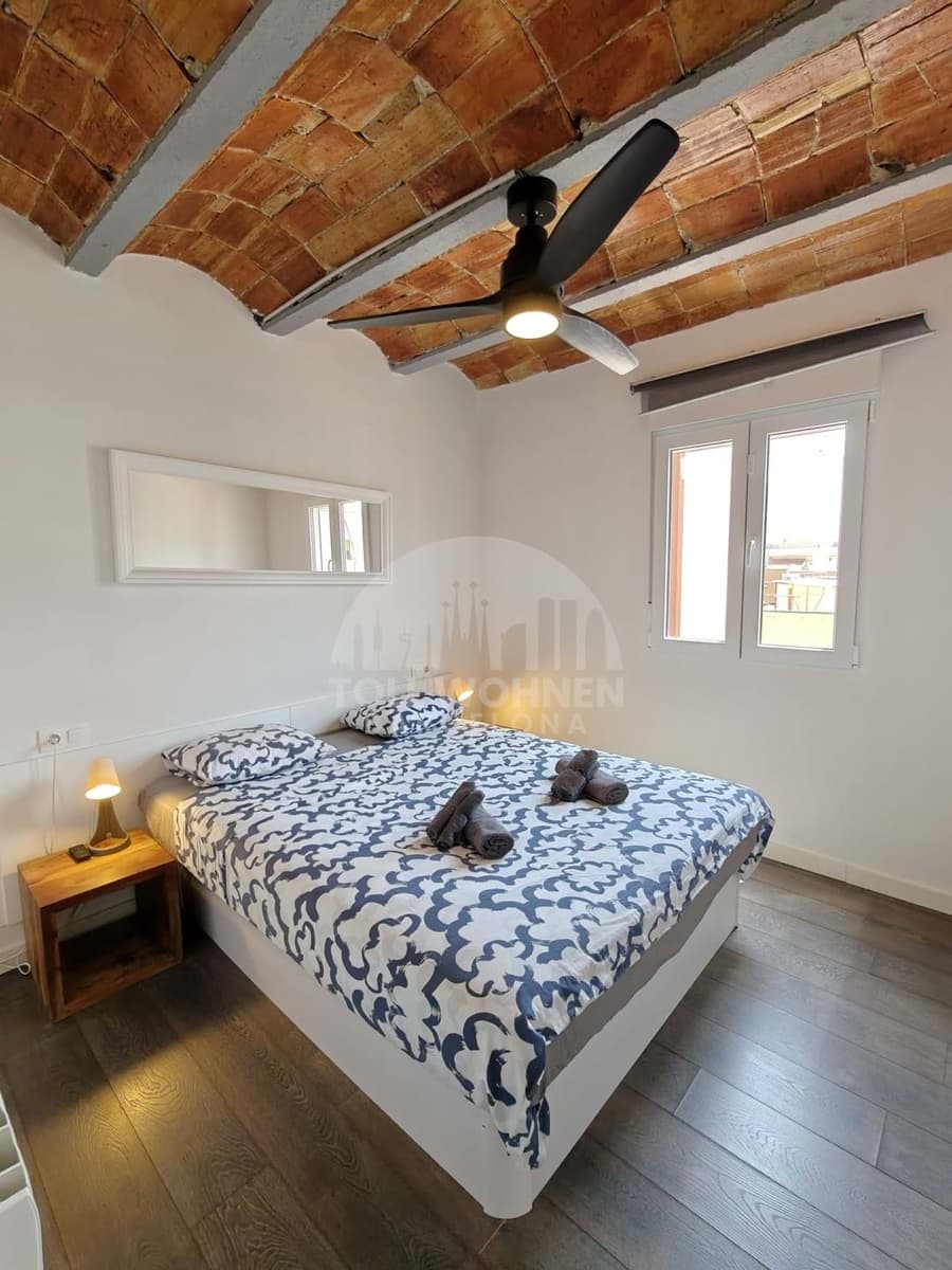 2 soverom Penthouse til salgs i L'Hospitalet de Llobregat - € 365 000 (Ref: 9457860)