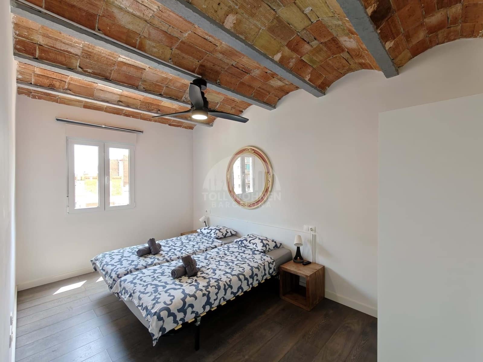 2 soverom Penthouse til salgs i L'Hospitalet de Llobregat - € 365 000 (Ref: 9457860)