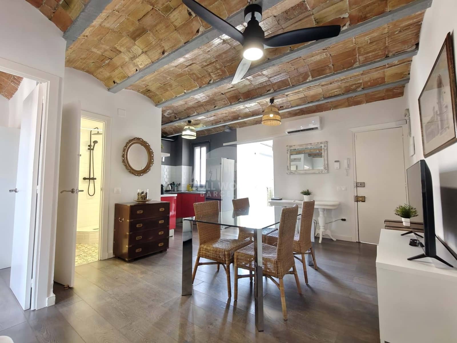 2 soverom Penthouse til salgs i L'Hospitalet de Llobregat - € 365 000 (Ref: 9457860)