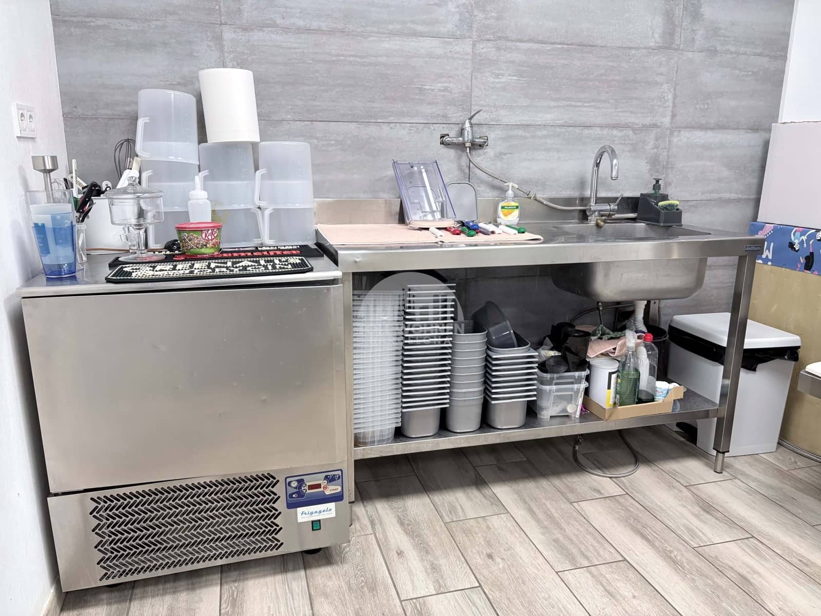 Gewerbe zu verkaufen in Barcelona Stadt - 285.000 € (Ref: 9471592)