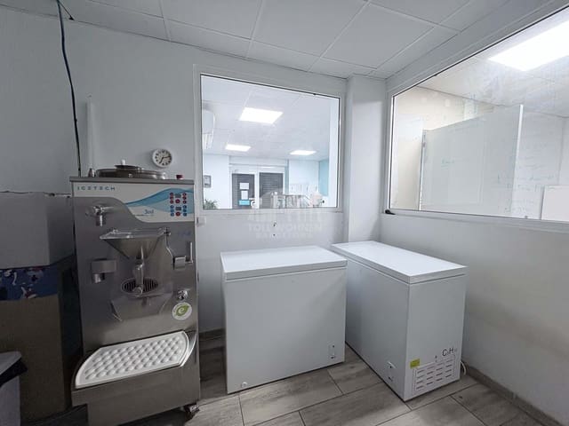 Gewerbe zu verkaufen in Barcelona Stadt - 285.000 € (Ref: 9471592)