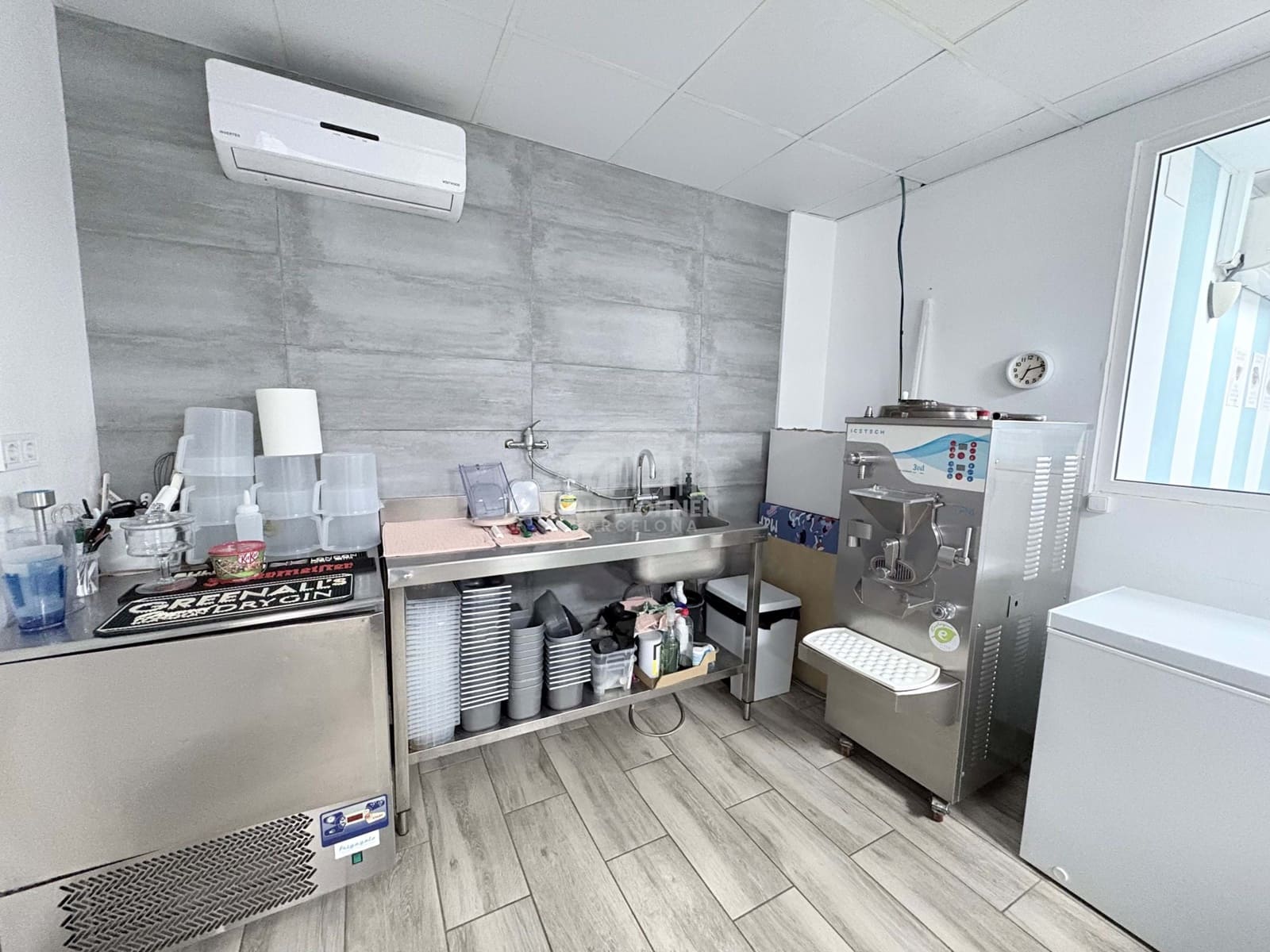 Gewerbe zu verkaufen in Barcelona Stadt - 285.000 € (Ref: 9471592)