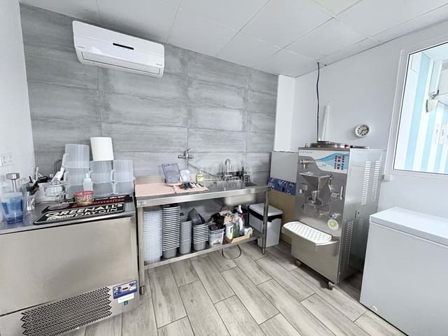 Gewerbe zu verkaufen in Barcelona Stadt - 285.000 € (Ref: 9471592)