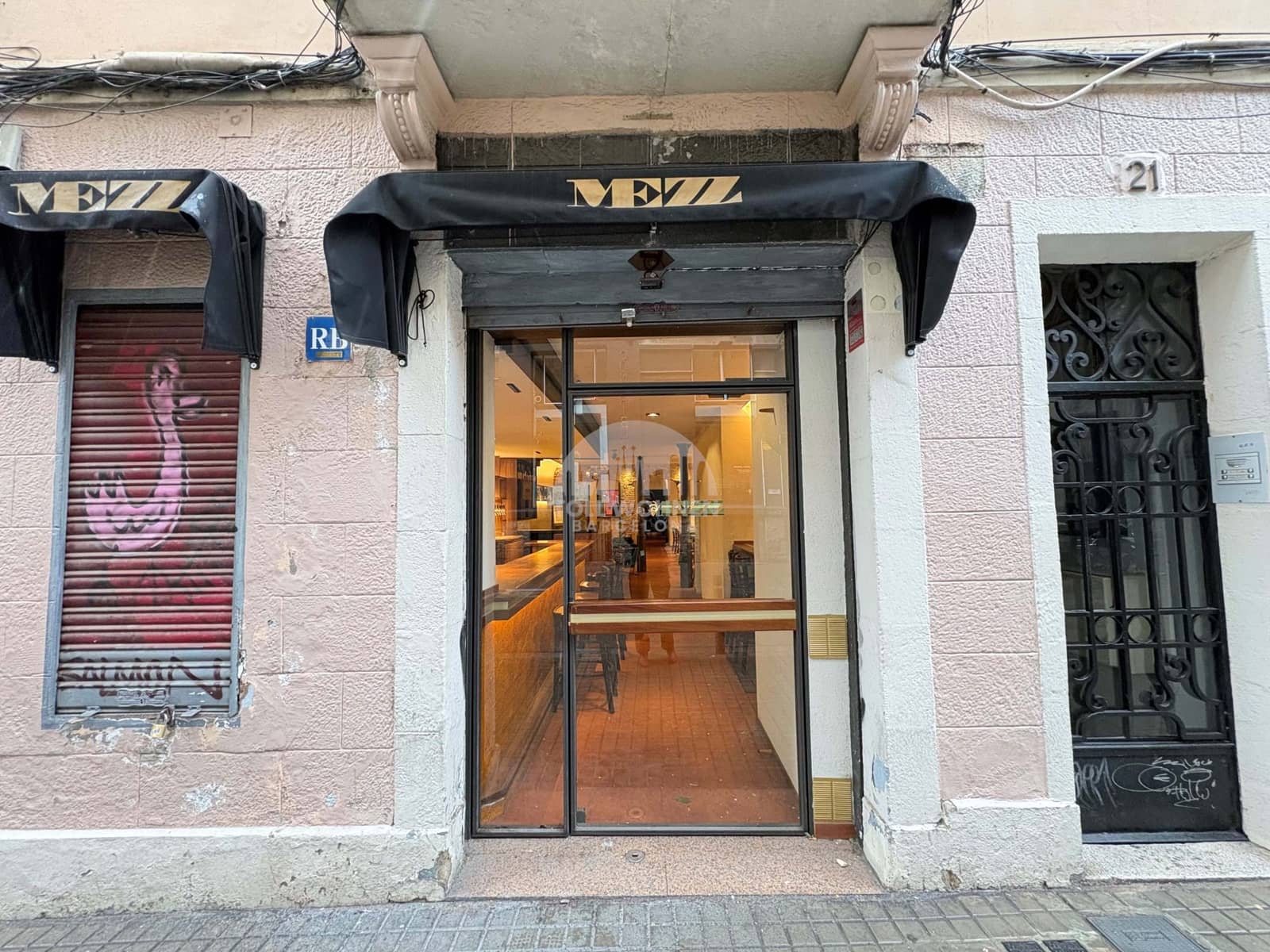 Erhverv til salg i Barcelona by - € 195.000 (Ref: 9525298)