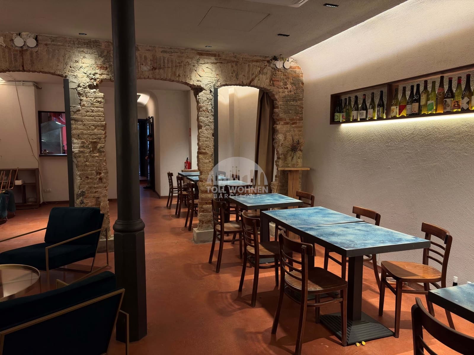 Erhverv til salg i Barcelona by - € 195.000 (Ref: 9525298)