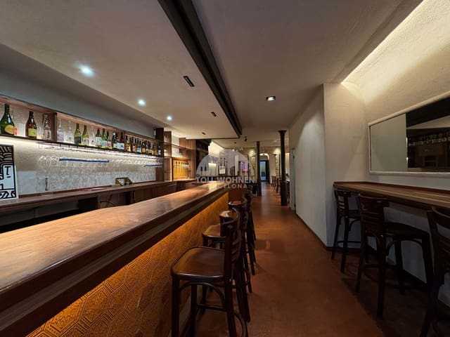 Erhverv til salg i Barcelona by - € 195.000 (Ref: 9525298)