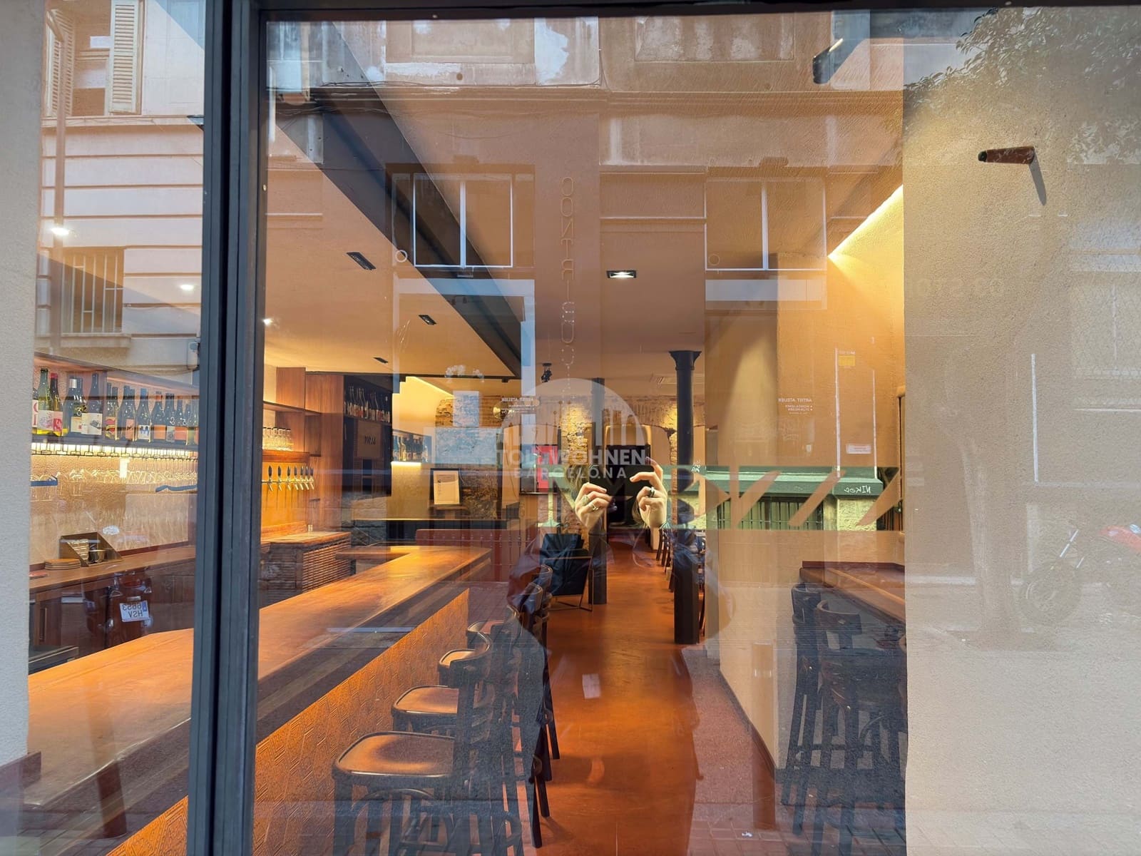 Erhverv til salg i Barcelona by - € 195.000 (Ref: 9525298)