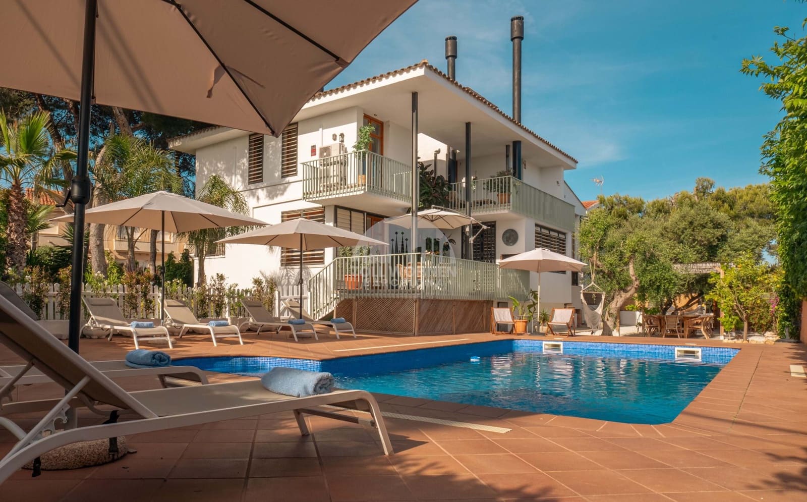 6 soverom Villa til salgs i Torredembarra med svømmebasseng garasje - € 990 000 (Ref: 9529459)