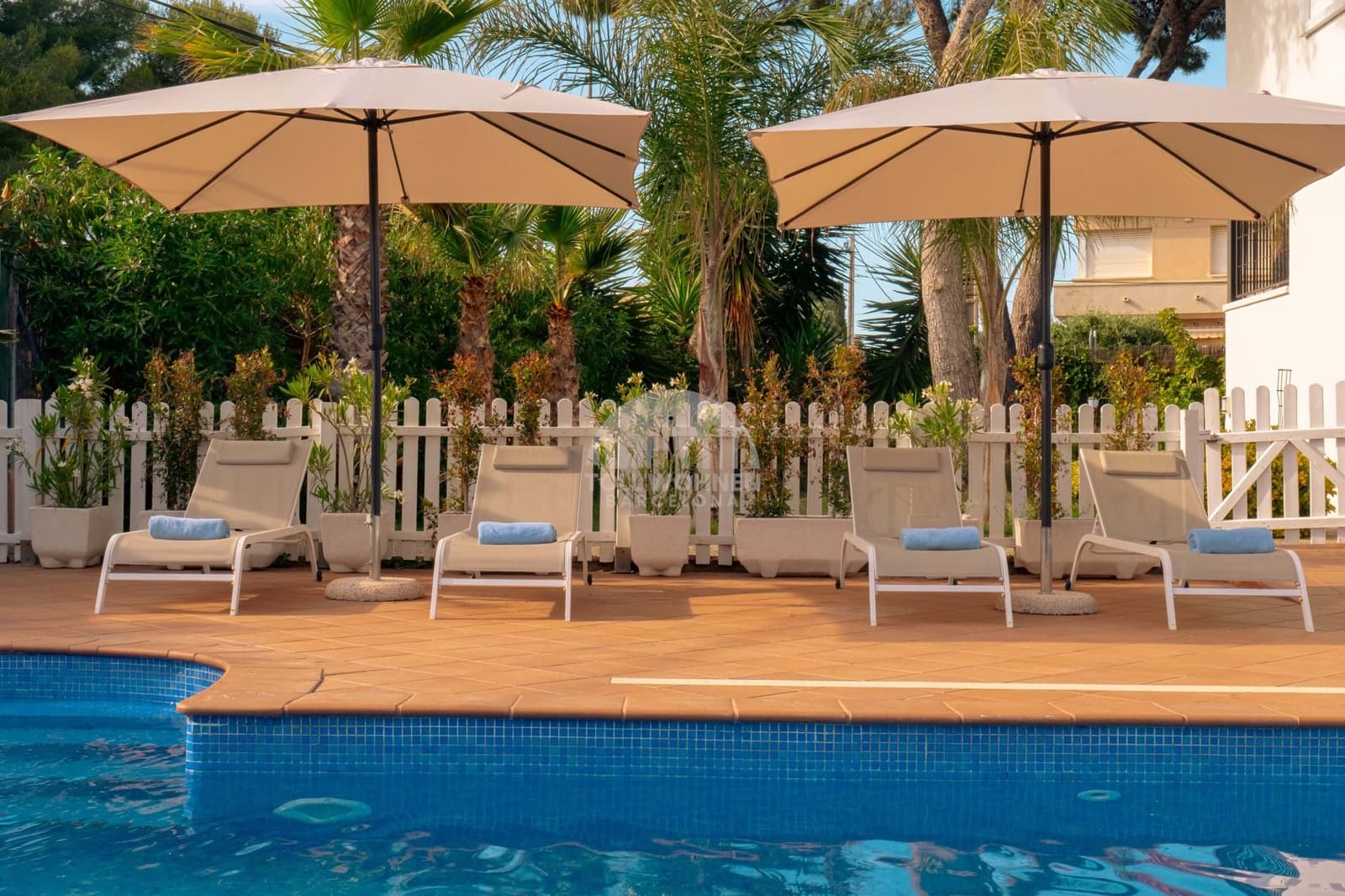 6 soverom Villa til salgs i Torredembarra med svømmebasseng garasje - € 990 000 (Ref: 9529459)