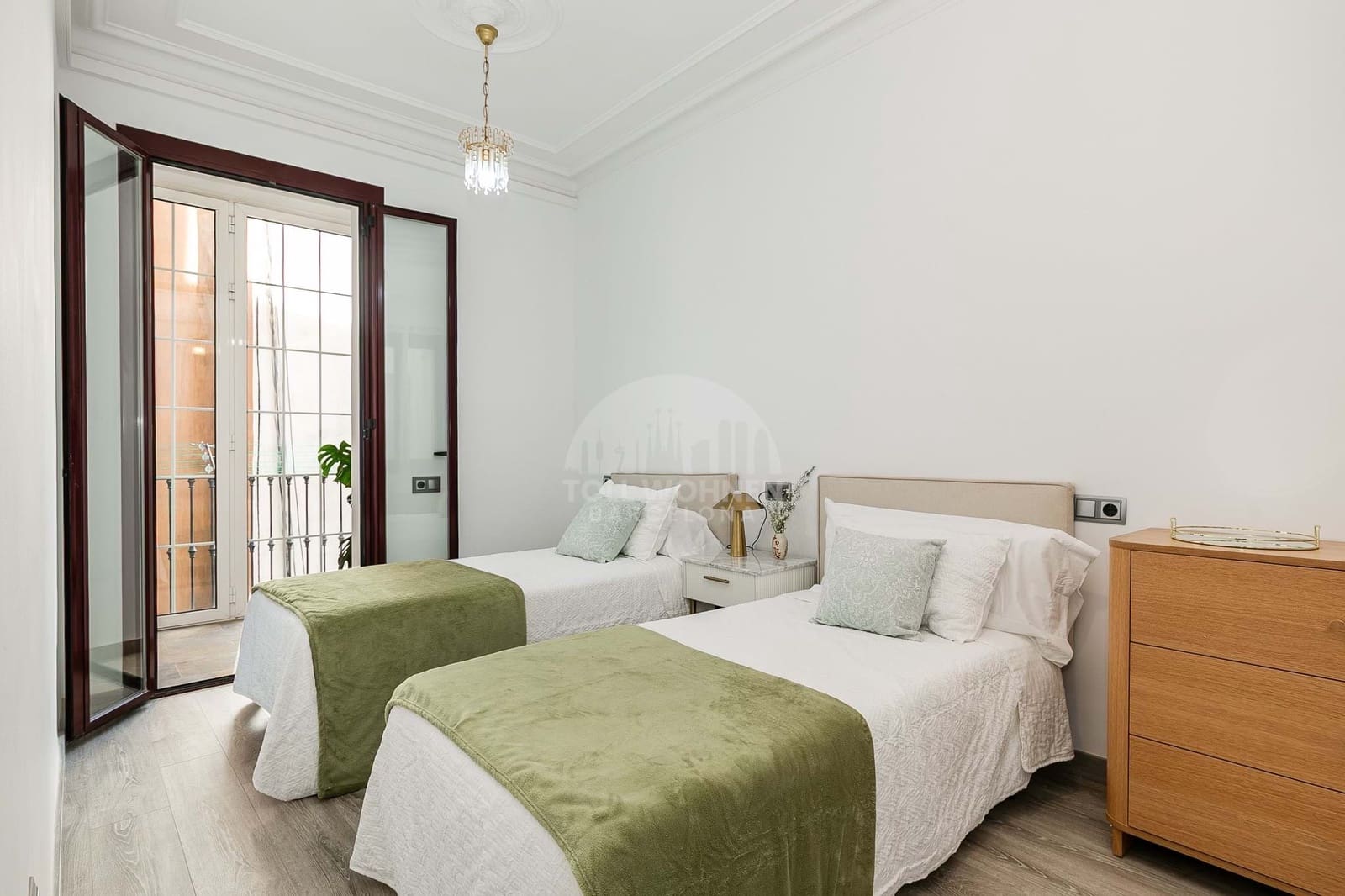 5 soveværelse Lejlighed til salg i Barcelona by - € 1.390.000 (Ref: 9542885)