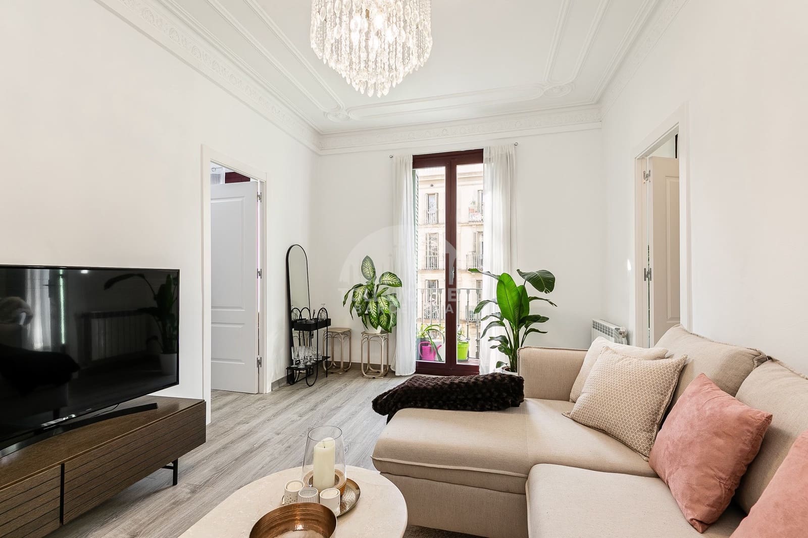 5 soveværelse Lejlighed til salg i Barcelona by - € 1.390.000 (Ref: 9542885)