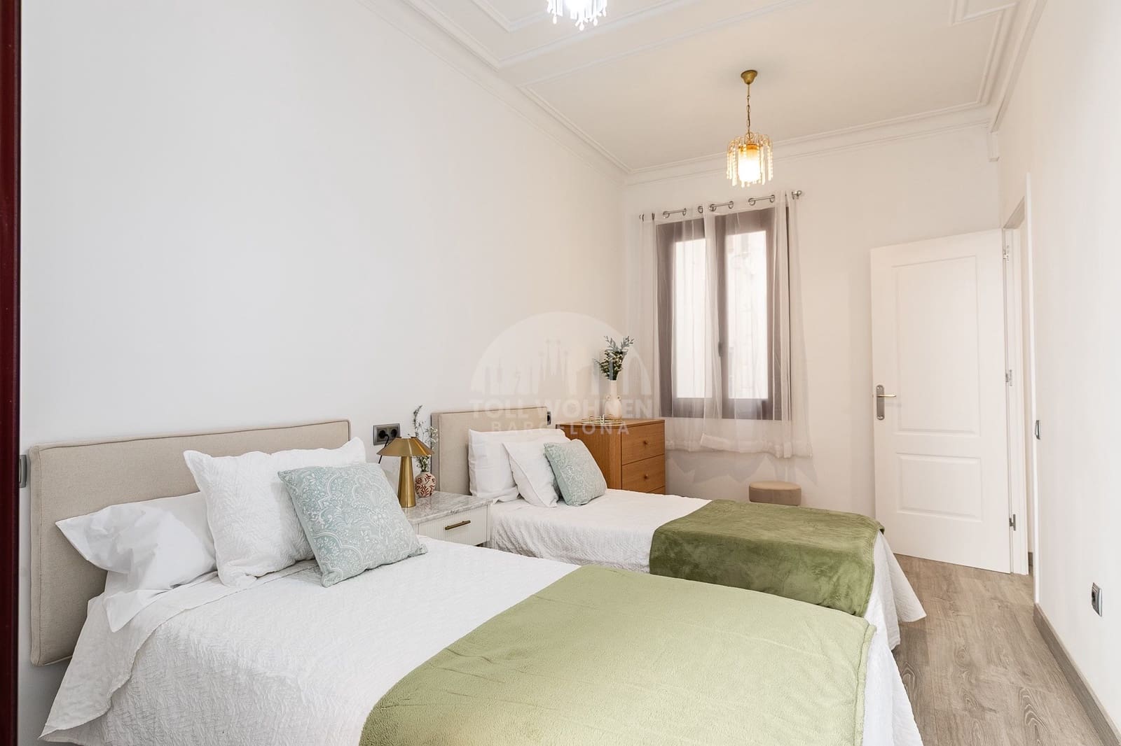 5 soveværelse Lejlighed til salg i Barcelona by - € 1.390.000 (Ref: 9542885)