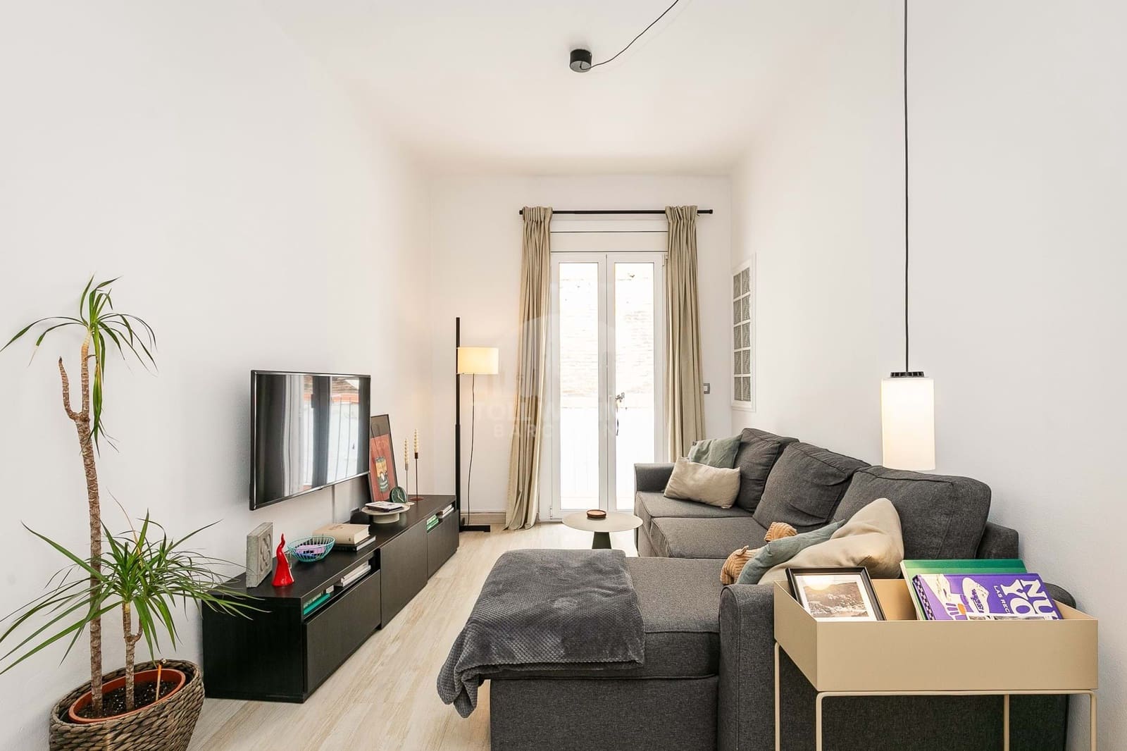 2 Zimmer Apartment zu verkaufen in Barcelona Stadt - 335.000 € (Ref: 9649777)