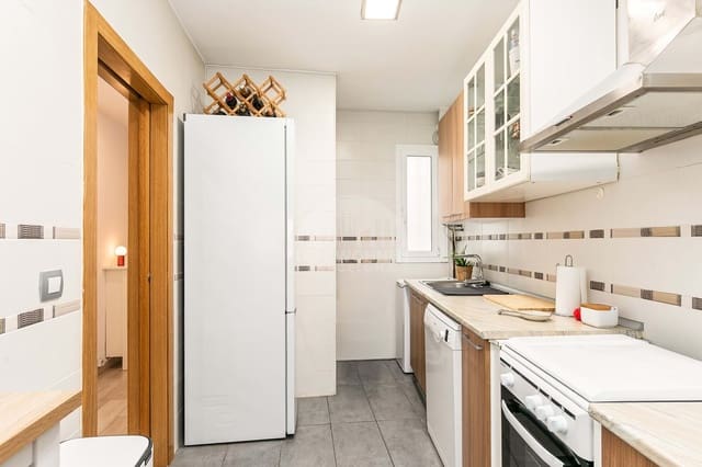 2 sypialnia Apartament na sprzedaż w Miasto Barcelona - 335 000 € (Ref: 9649777)