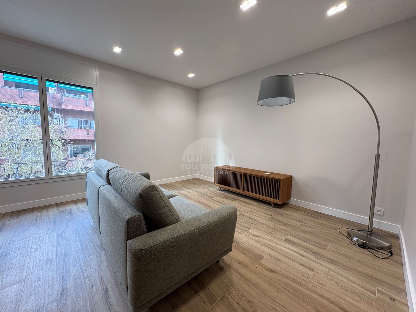 4 bedroom Apartment for sale in Barcelona city - € 769,000 (Ref: 9660778)