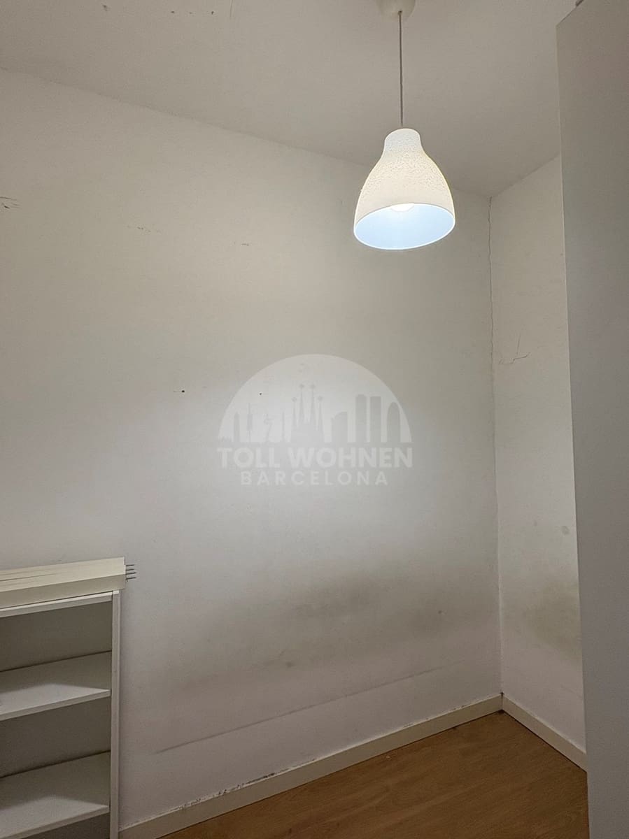 2 soveværelse Lejlighed til salg i Barcelona by - € 370.000 (Ref: 9673732)