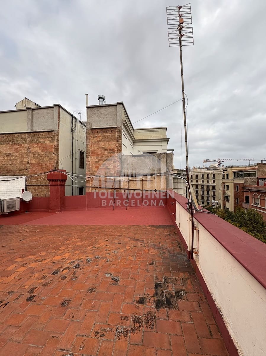 2 soveværelse Lejlighed til salg i Barcelona by - € 370.000 (Ref: 9673732)