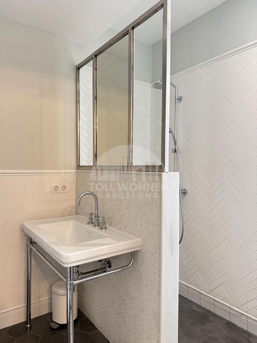 3 bedroom Apartment for holiday rental in Barcelona city - € 8,000 (Ref: 9697872)