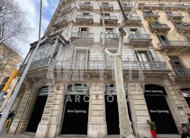 Commercial for rent in Barcelona city - € 5,500 (Ref: 9700370)