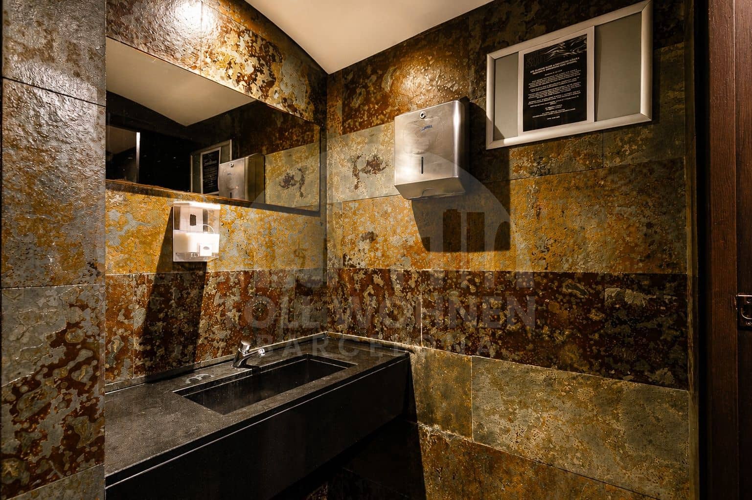 Commercieel te koop in Barcelona stad - € 495.000 (Ref: 9757807)