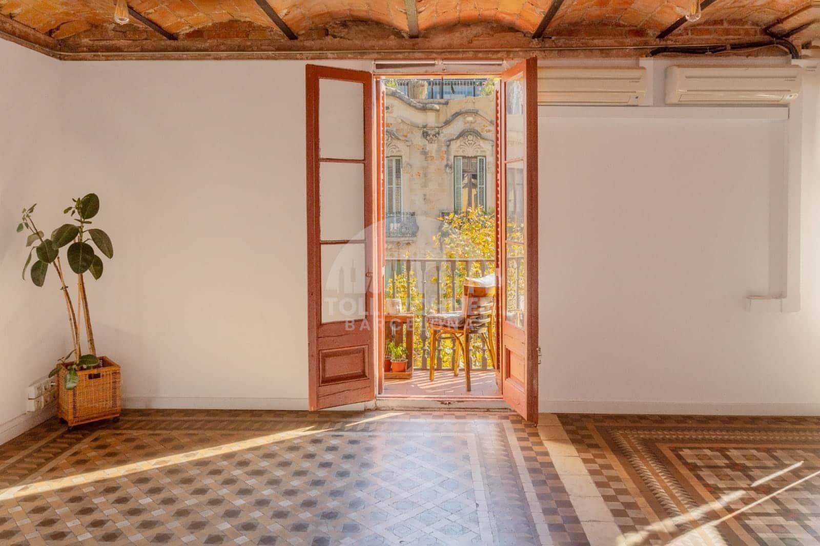 Kontor til salgs i Barcelona by - € 59 000 (Ref: 9770053)