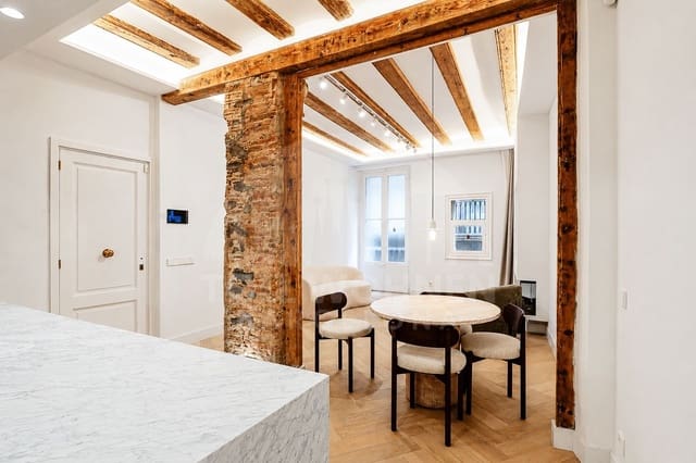 2 soveværelse Lejlighed til salg i Barcelona by - € 520.000 (Ref: 9941284)
