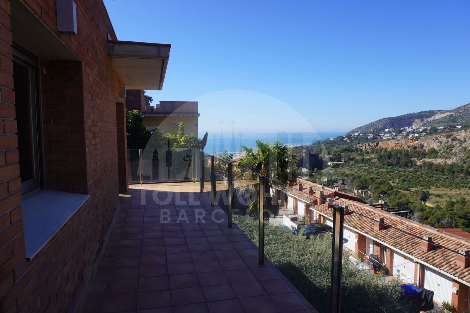 6 bedroom Villa for sale in Castelldefels with pool garage - € 1,195,000 (Ref: 9956350)