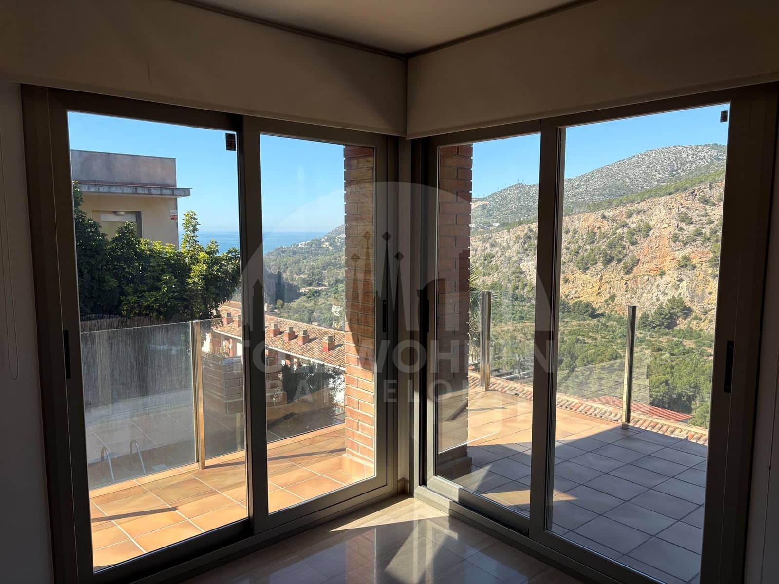 6 bedroom Villa for sale in Castelldefels with pool garage - € 1,195,000 (Ref: 9956350)