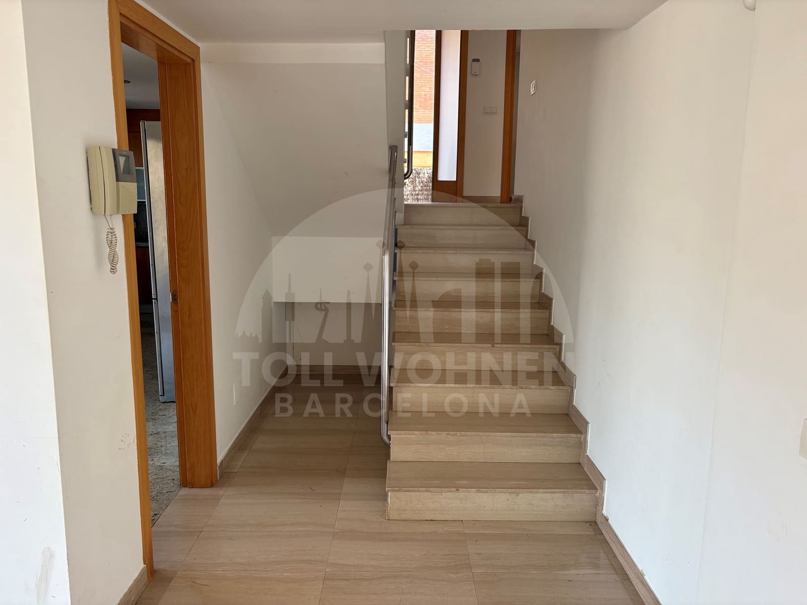 6 bedroom Villa for sale in Castelldefels with pool garage - € 1,195,000 (Ref: 9956350)