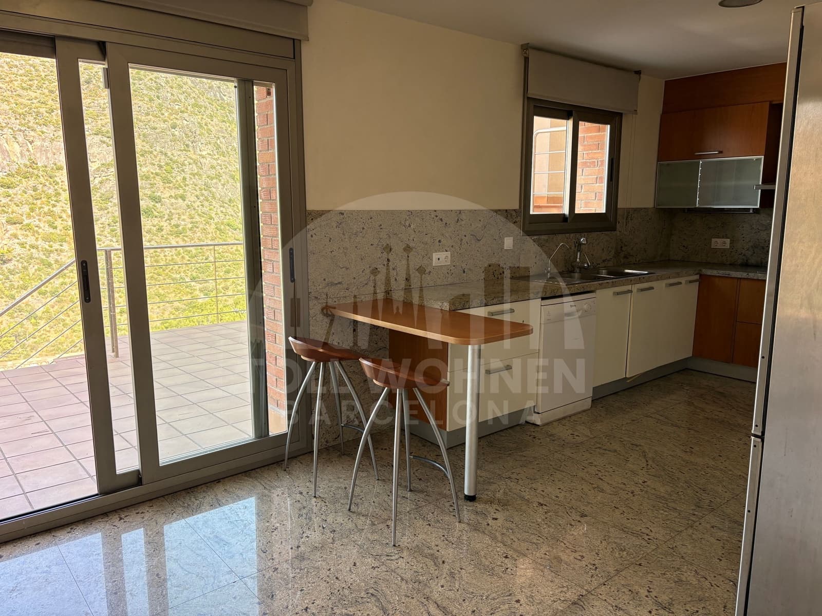 6 bedroom Villa for sale in Castelldefels with pool garage - € 1,195,000 (Ref: 9956350)