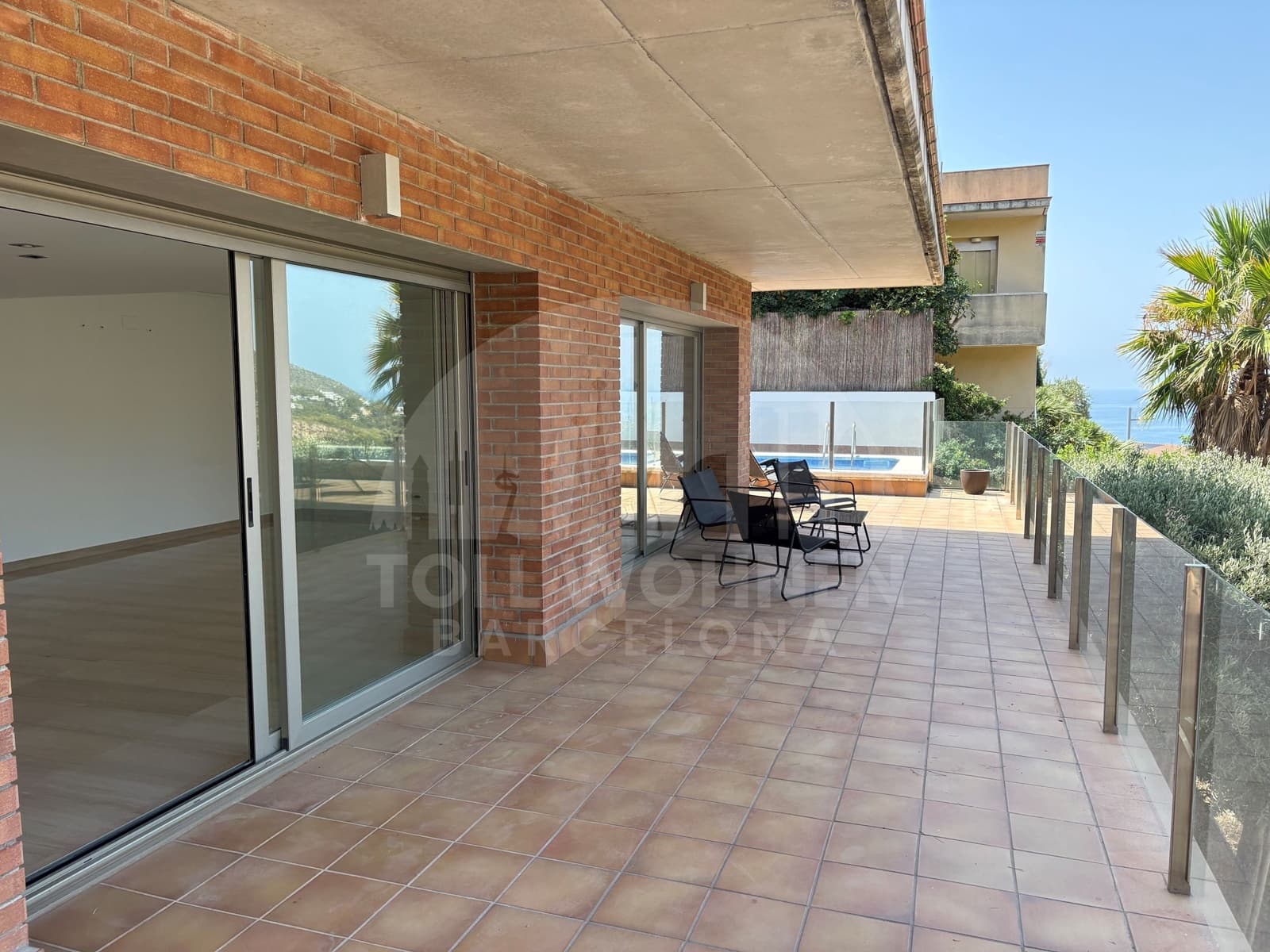 6 bedroom Villa for sale in Castelldefels with pool garage - € 1,195,000 (Ref: 9956350)