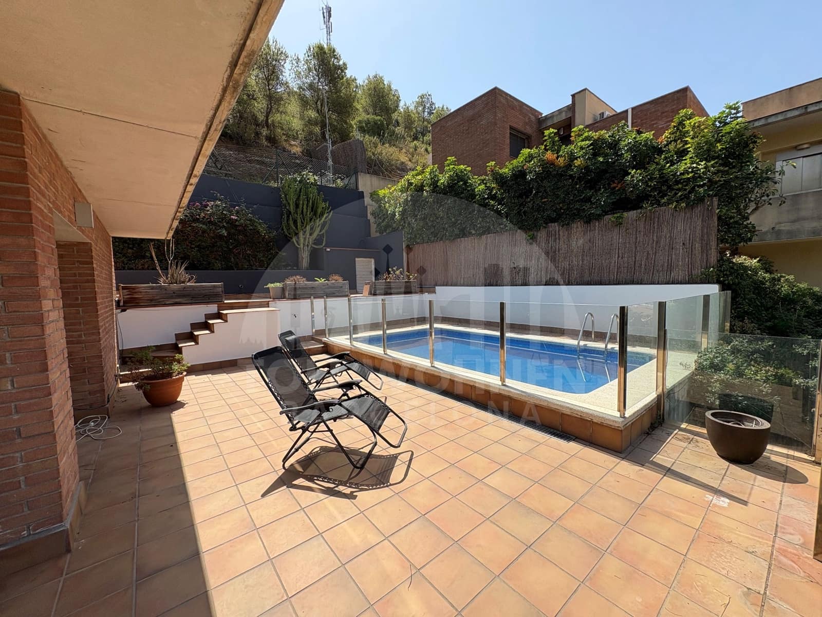 6 bedroom Villa for sale in Castelldefels with pool garage - € 1,195,000 (Ref: 9956350)