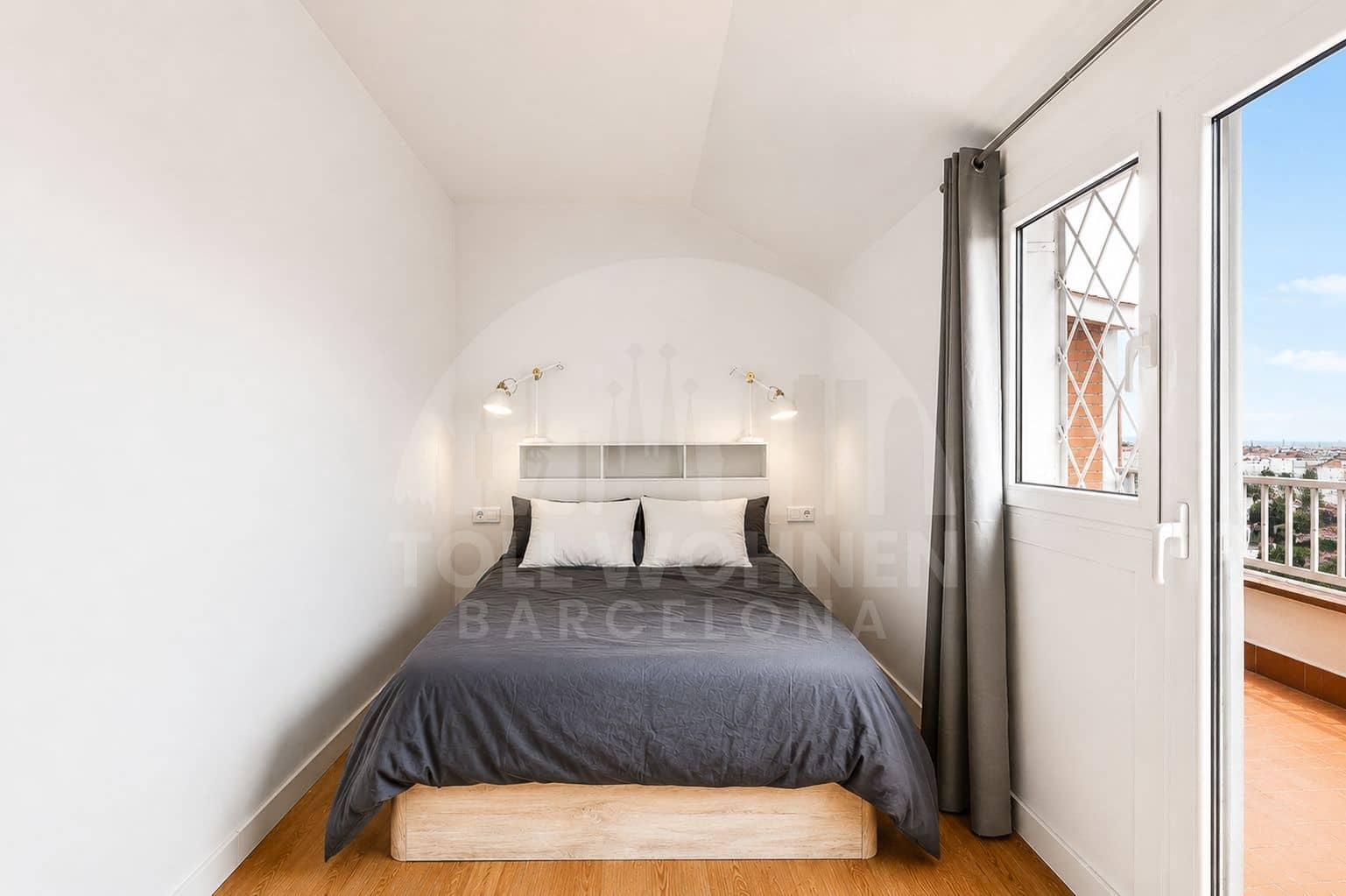2 bedroom Penthouse for sale in Barcelona city - € 595,000 (Ref: 9966118)