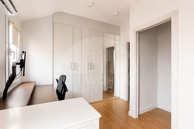 2 chambre Penthouse à vendre à Barcelone ville - 595 000 € (Ref: 9966118)