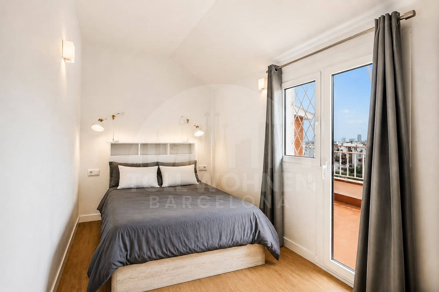 2 bedroom Penthouse for sale in Barcelona city - € 595,000 (Ref: 9966118)