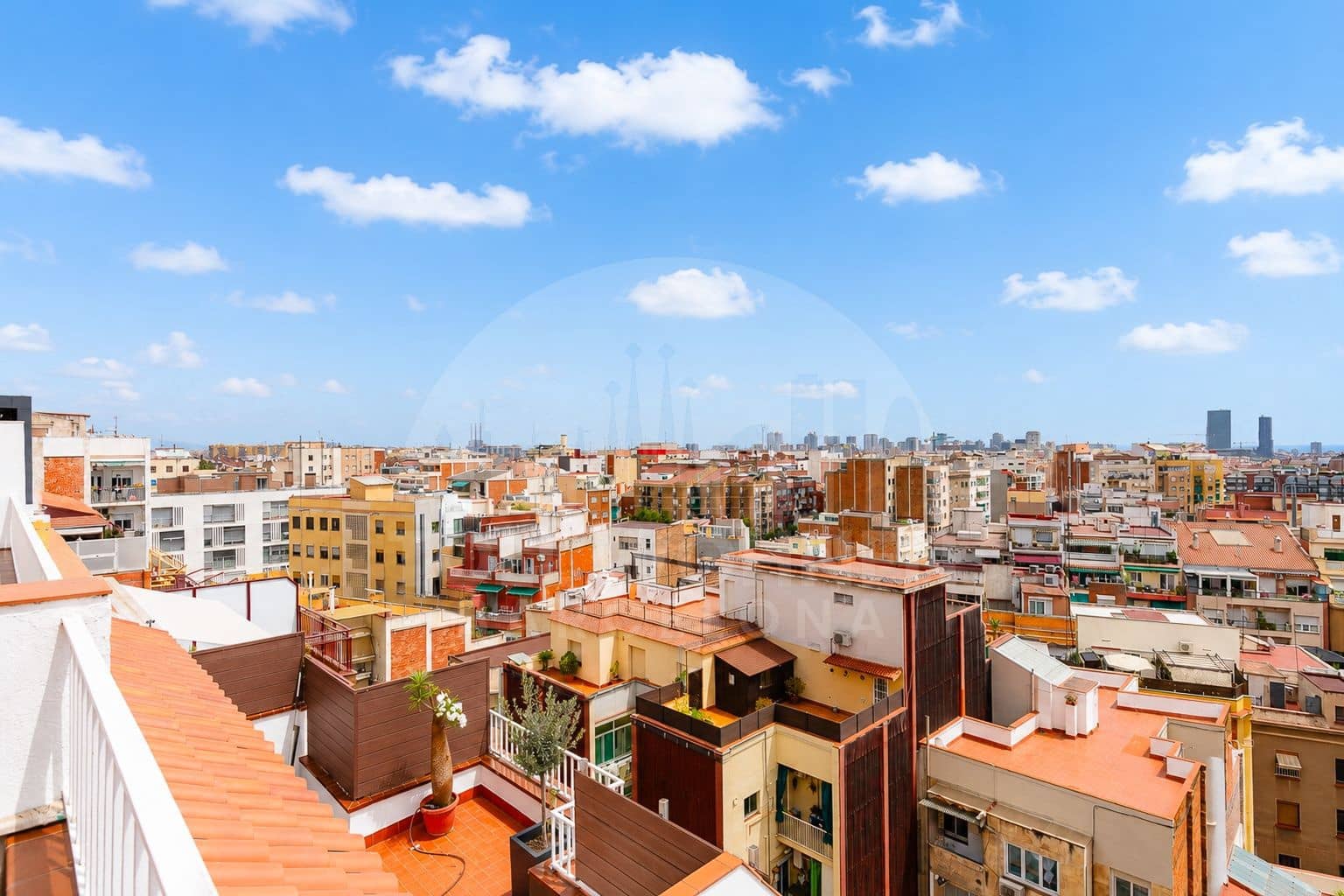 2 bedroom Penthouse for sale in Barcelona city - € 595,000 (Ref: 9966118)