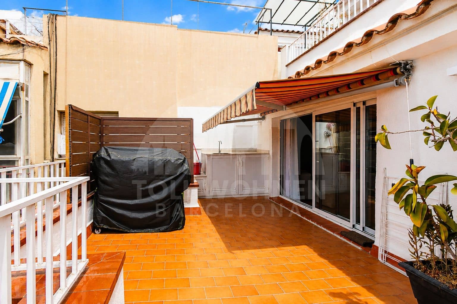 2 bedroom Penthouse for sale in Barcelona city - € 595,000 (Ref: 9966118)
