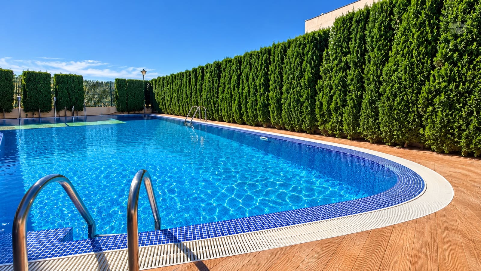 2 soveværelse Lejlighed til salg i Villamartin med swimmingpool garage - € 179.990 (Ref: 10098783)