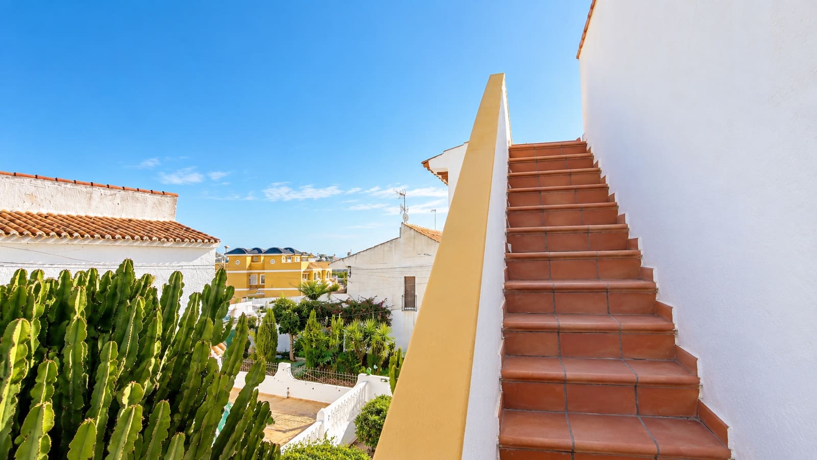 2 soveværelse Lejlighed til salg i Villamartin med swimmingpool garage - € 194.995 (Ref: 10098805)