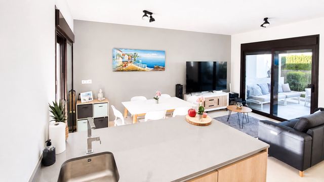 2 soverom Leilighet til salgs i Algorfa med svømmebasseng garasje - € 259 000 (Ref: 10098822)