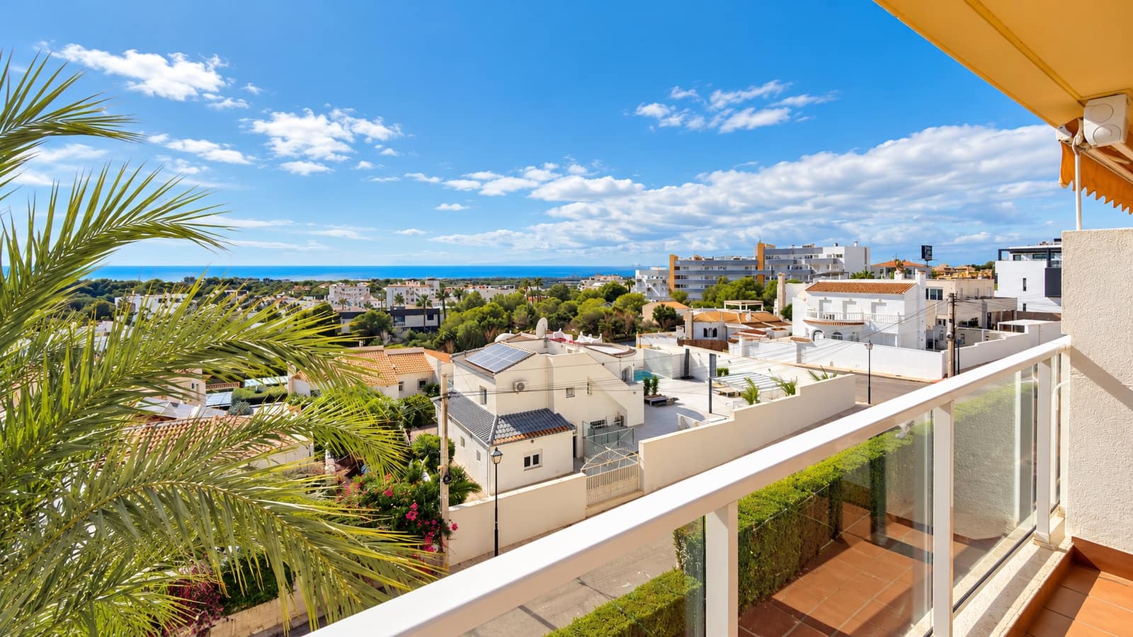 2 bedroom Apartment for sale in Orihuela Costa with pool garage - € 204,995 (Ref: 10163599)